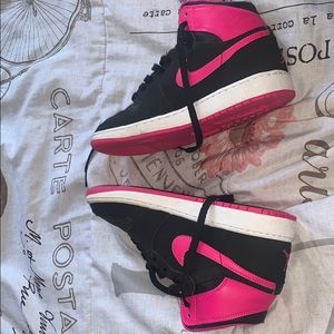 pink and black jordan shoes